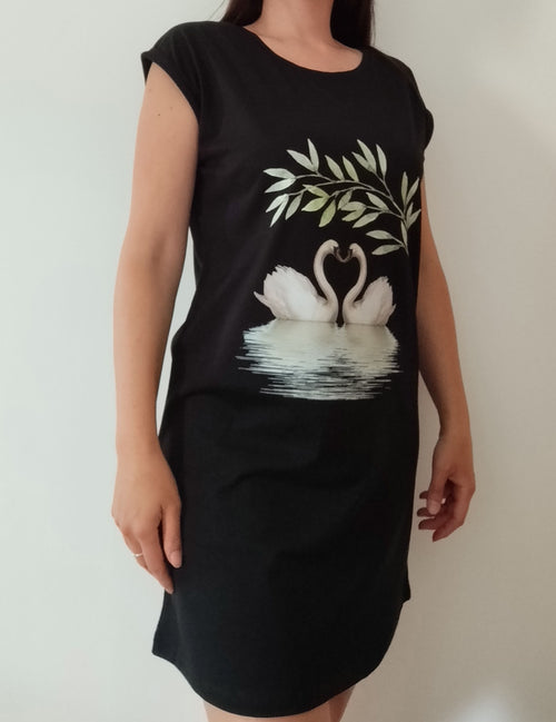Dress Swans Love