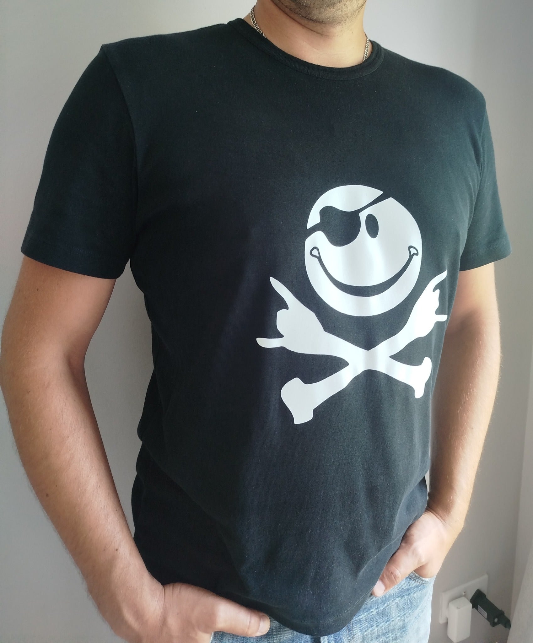 Men t-shirt Pirate Smile